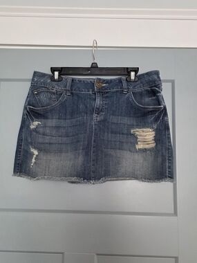 ​ELLE Distressed Denim Mini Skirt Sequin Y2K Shimmer Raw Hem Dark Wash Size 12